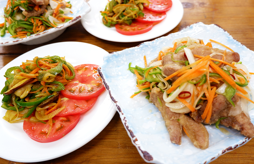 伊豆沼豚肩ロースの南蛮漬けと彩り野菜のカレー炒め